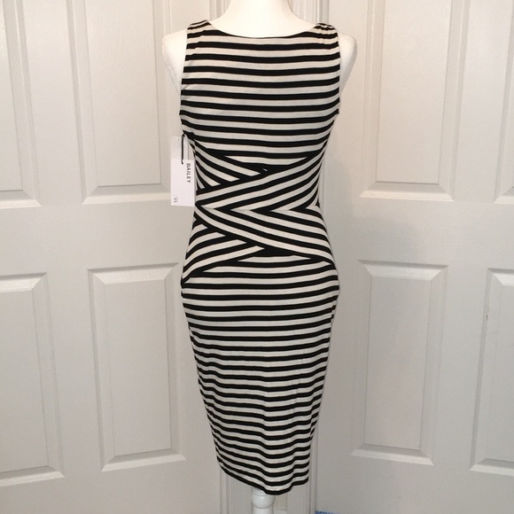BAILEY 44 NWT Stretch knit body con midi dress - Picture 4 of 4